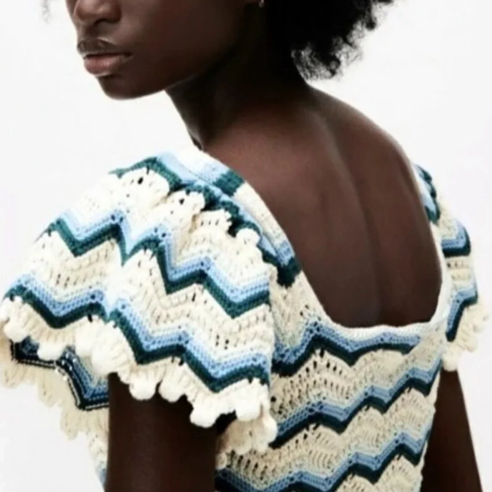 Zara Crochet NWT Crop Top Chevron Scalloped Button Front